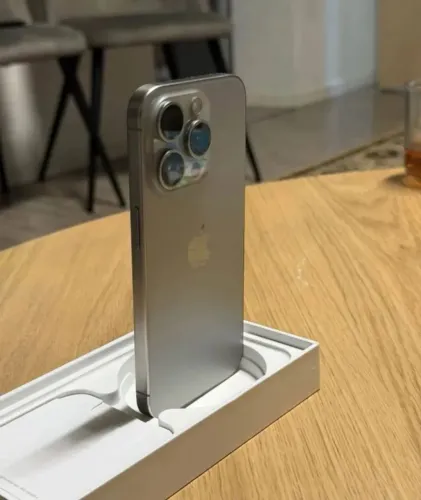 Iphone 15 Pro Max 256GB Semi Novo Bateria 84% Peças Genuínas  Loja Fisica 