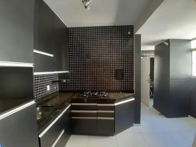 Alugue Seu Novo Lar: Apartamento Espaçoso, Moderno e Totalmente Mobiliado!