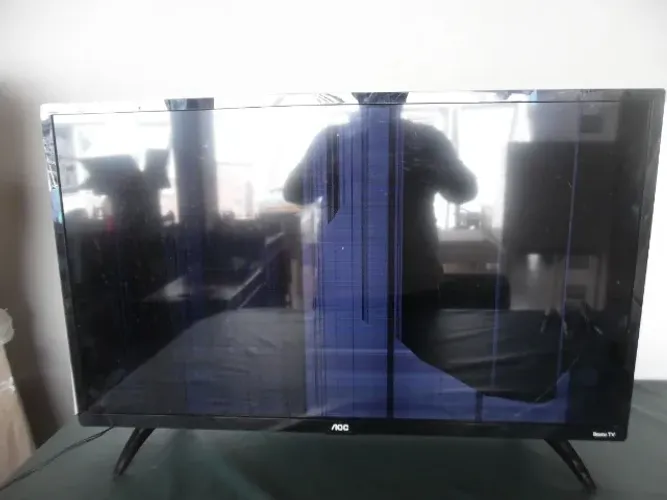 tv aoc 32 sitema smart roku, so para peças