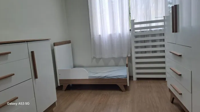 Jogo quarto bebê berço/cama cômoda e armario