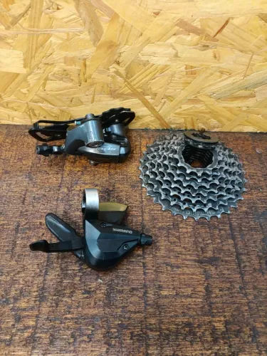 Relação Shimano Claris/Altus