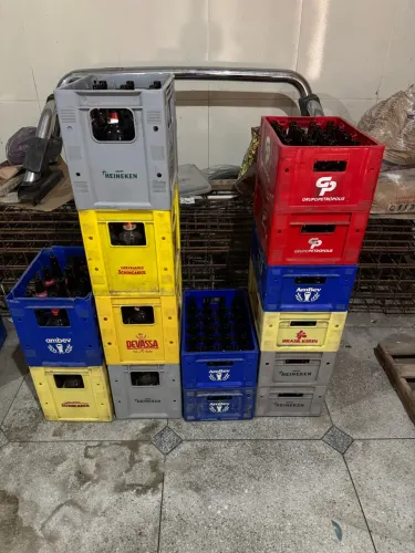 Vende-se caixa de litrão e Litrinho