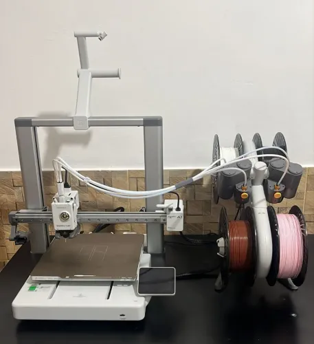 Impressora 3D Bambu Lab A1 com AMS e filamentos - comprada em Julho 26