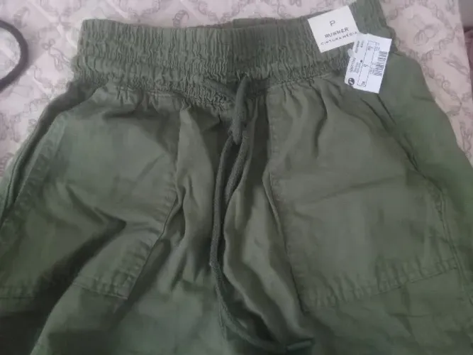 Short Verde Cintura Média URGENTE