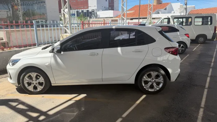Chevrolet Onix Hatch LTZ 1.0 12V TB Flex Aut. 5P 2023