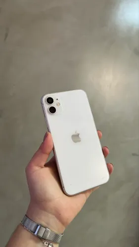 iPhone 11 64GB