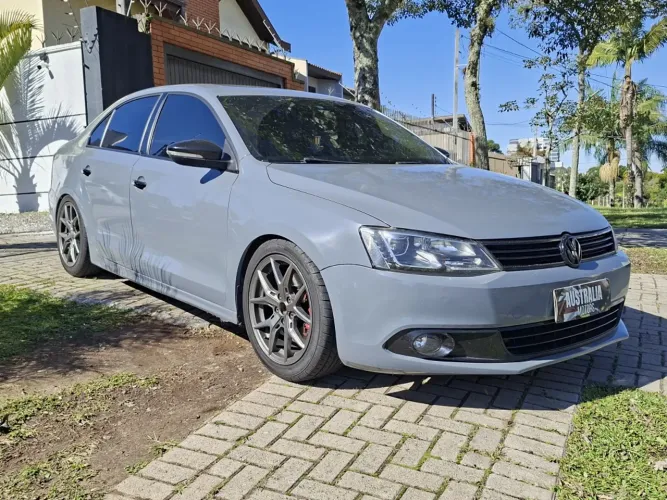 Volkswagen Jetta Highline 2.0 TSI 16V 4P Tiptronic 2014