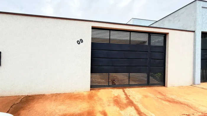 Vendo casa na 26 de setembro rua 2