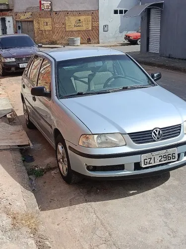 Volkswagen Gol Geração III Power 1.0 MI 16V Gasolina Mec. 4P 2002