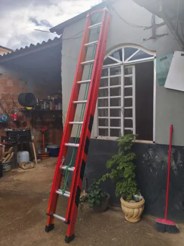 Escada 3x5m 550$ dinheiro pix ou cartão avista Retirar no local 