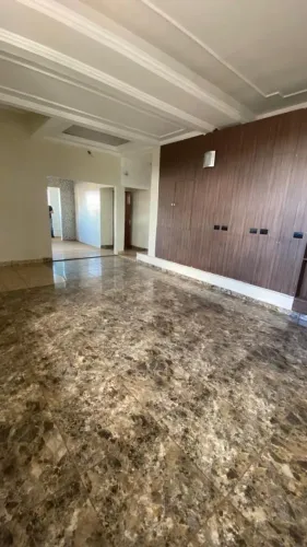 Apartamento com 2 Quarto(s) e 1 banheiro(s) para Alugar, 95 m² por R$ 1805 / Mês