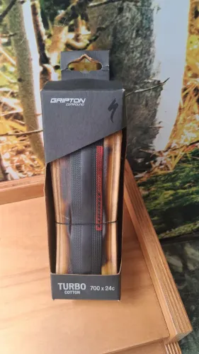 Pneu Turbo Cotton 700x24