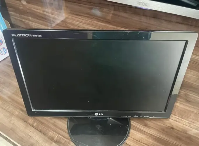 Monitor LG 16