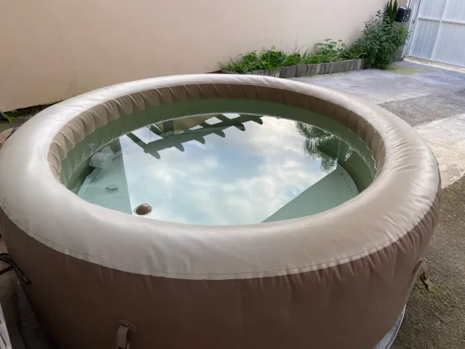 SPA inflável Intex pouco uso