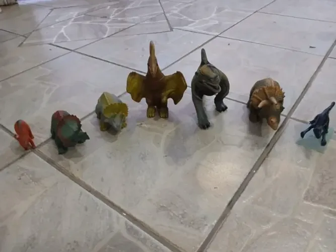 Bonecos De Dinossauros