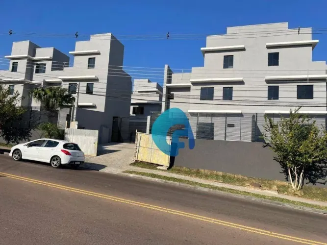 Sobrado com 3 dormitórios à venda, 90 m² por R$ 635.000,00 - Guabirotuba - Curitiba/PR