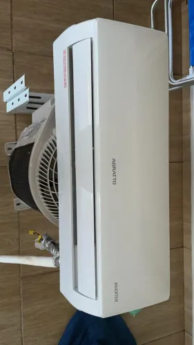 Ar condicionado Agratatto 12.000 BTUs pouco uso, R$1.600 gelando perfeitamente
