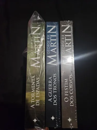 Kit Livros Crônica de Gelo e Fogo (Game of Thrones) LACRADOS