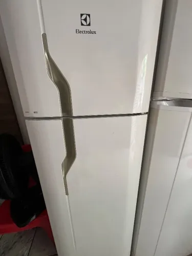 Geladeira eletrolux