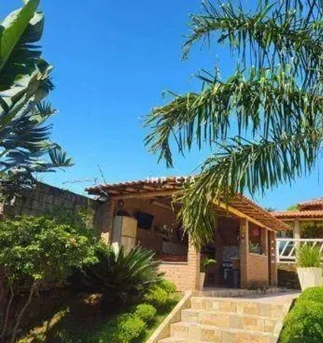 Chácara com 3 dormitórios à venda, 1000 m² por R$ 650.000 - Congonhal/MG