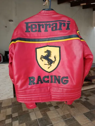 JAQUETA FERRARI COURO LEGÍTIMO