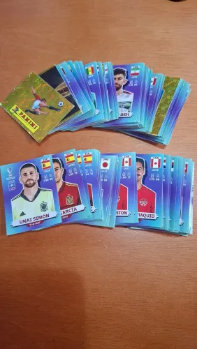 Vendo figurinhas da Copa 2022 0,80 cada ( qualquer figurinha )