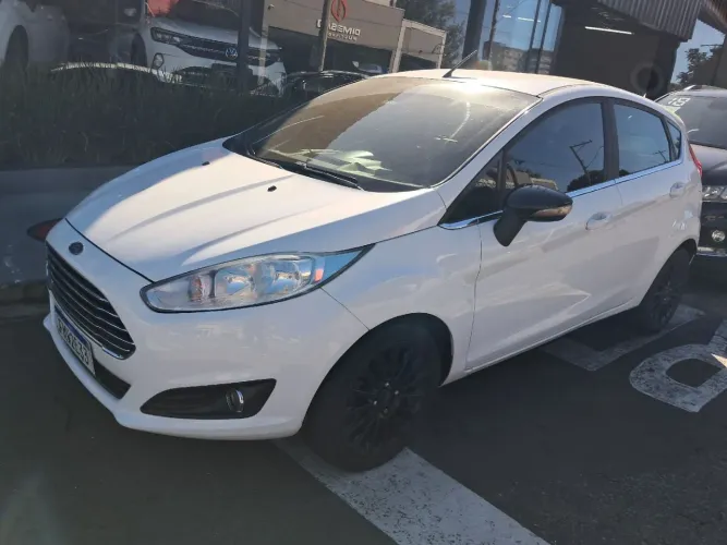 Ford Fiesta Titanium 1.6 16V Flex Mec. 2014