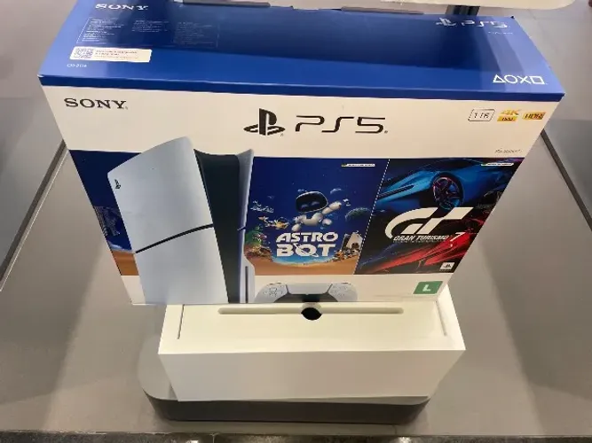 Vendo PS5 mídia digital.Novo lacrado