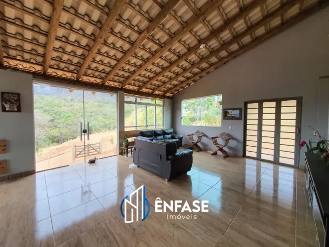 Casa no Condomínio Fazenda do Mirante com 2380 m² e 05 quartos