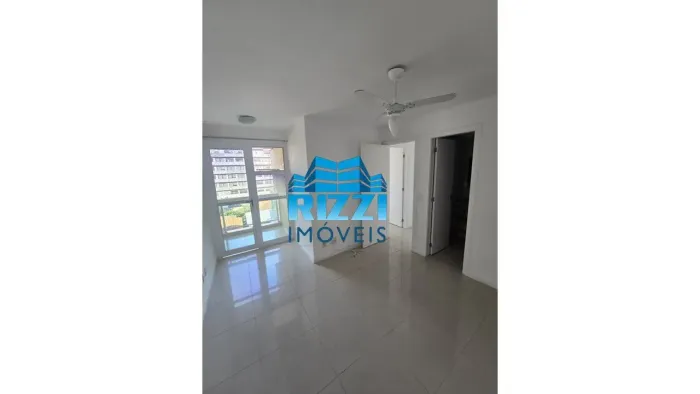 Excelente Apartamento à venda com 03 Quartos na Rua Araguaia