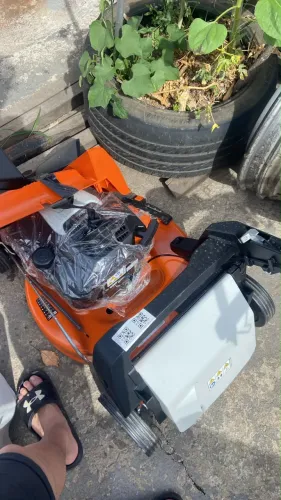 Cortador de Grama STIHL RM 253 Com Coletor a Gasolina 4 Tempos