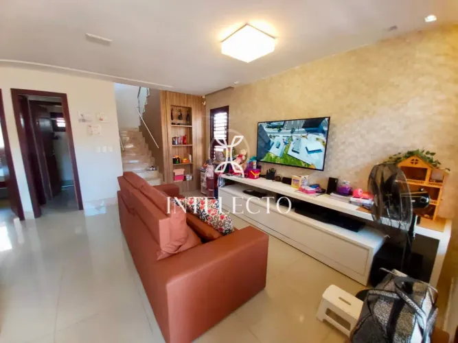 VENDO CASA 3 QUARTOS EM LAGOA NOVA