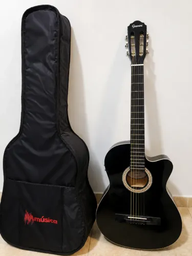 Violão Giannini