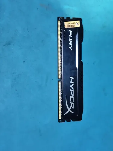 Memória RAM 8GB DDR3 HyperX 2133Hz