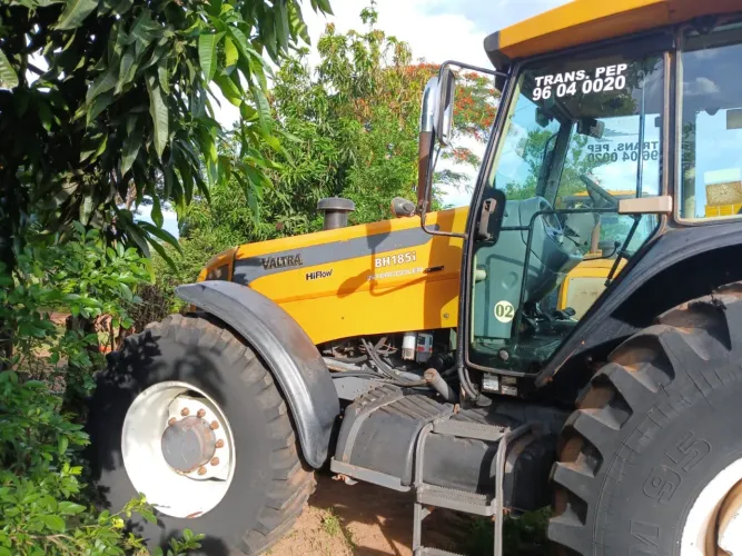 Trator valtra BH 185i 2014