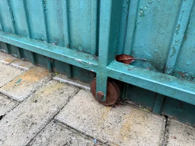 Vendo portão de ferro galvanizado