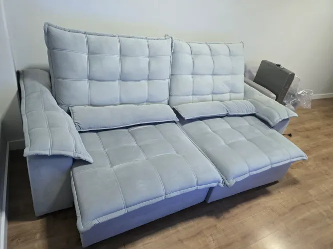 Sofá Retrátil 