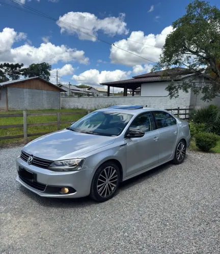Volkswagen Jetta Highline 2.0 TSI 16V 4P Tiptronic 2014