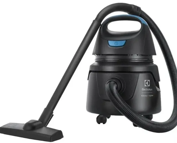 Aspirador de pó e água Electrolux seminovo