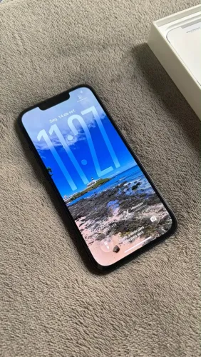 iPhone 13, 256GB. 
