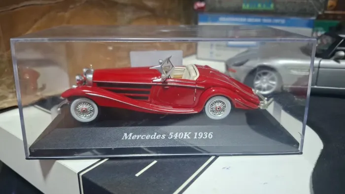 Miniatura Mercedes 540K 1936 escala 1/43.