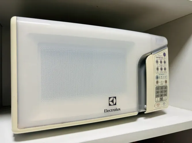 Micro-ondas Electrolux Branco