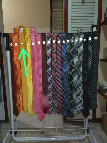 Gravatas DIVERSAS CORES DISPONÍVEIS