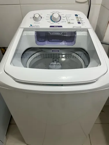 Máquina de lavar Electrolux 8,5 kgs multitarefas turbo economia