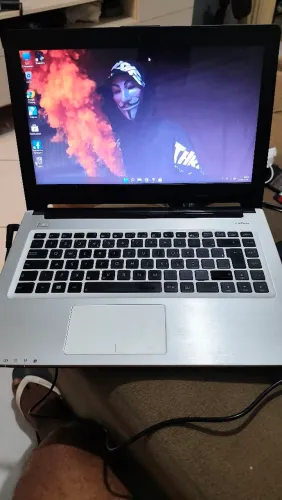 Notebook assus i7 placa de vídeo SSD e hd