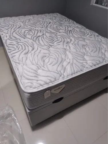 Cama de casal Ecoflex com box