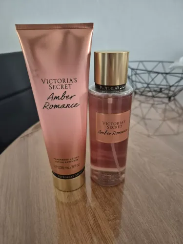 Kit hidratante + body splash Victoria Secret's Amber Romance