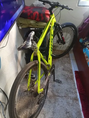 Vendo ou troco por vídeo game