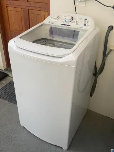 Máquina de Lavar Electrolux 8,5kg Jet&Clean Turbo Economia
