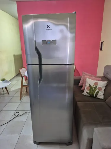 Geladeira Electrolux DFN41 Frost free!